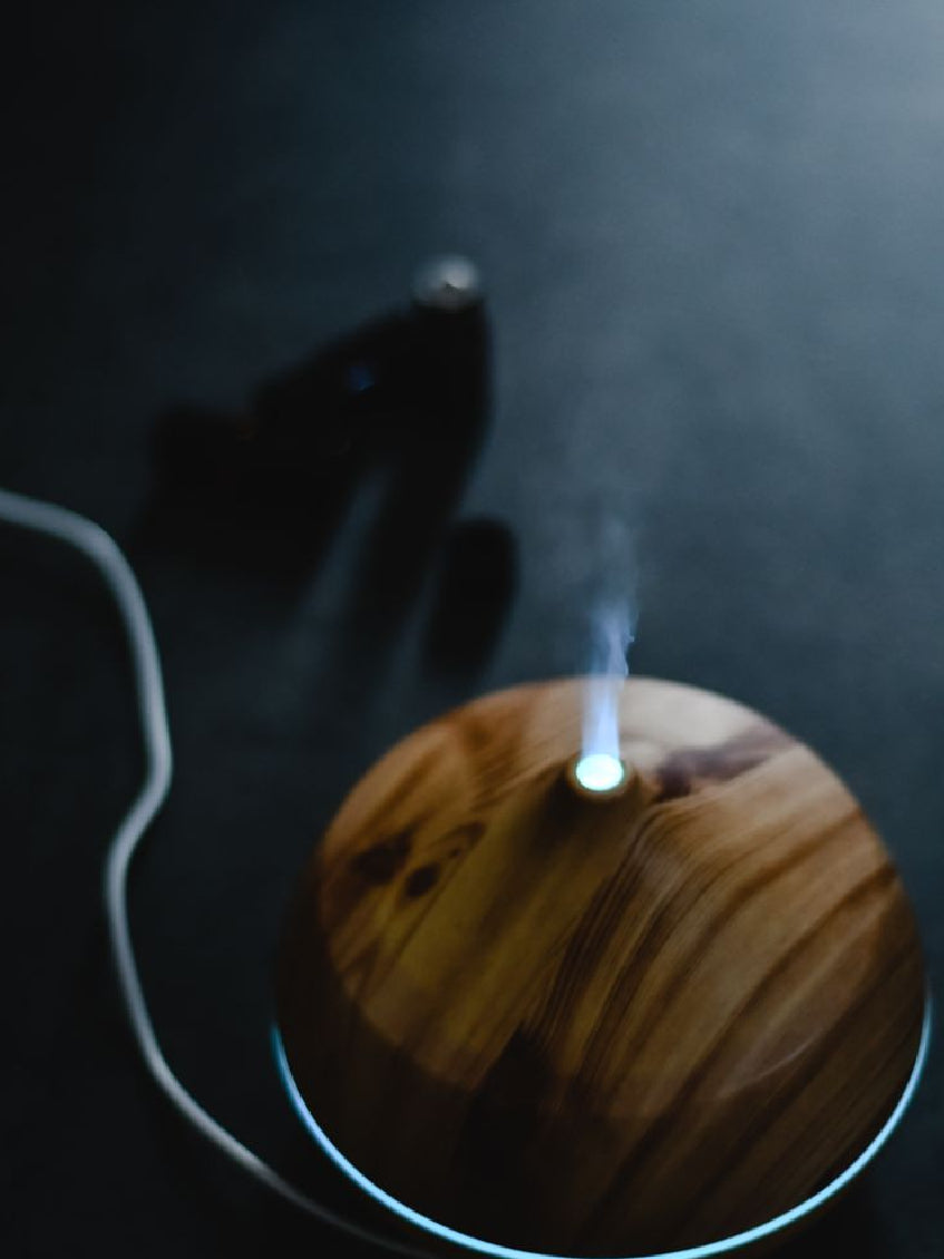 What is an electric scented oil diffuser and how does it work